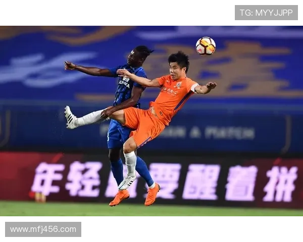 瓜帅以库里三分球为例解释角球进攻